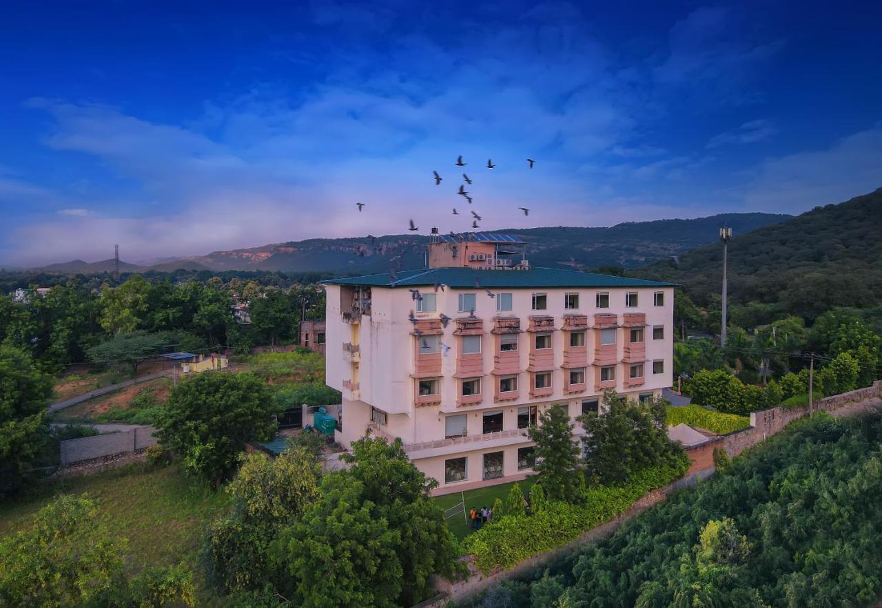 Welcomheritage Mount Valley Resort Ranthambore Sawai Madhopur Esterno foto