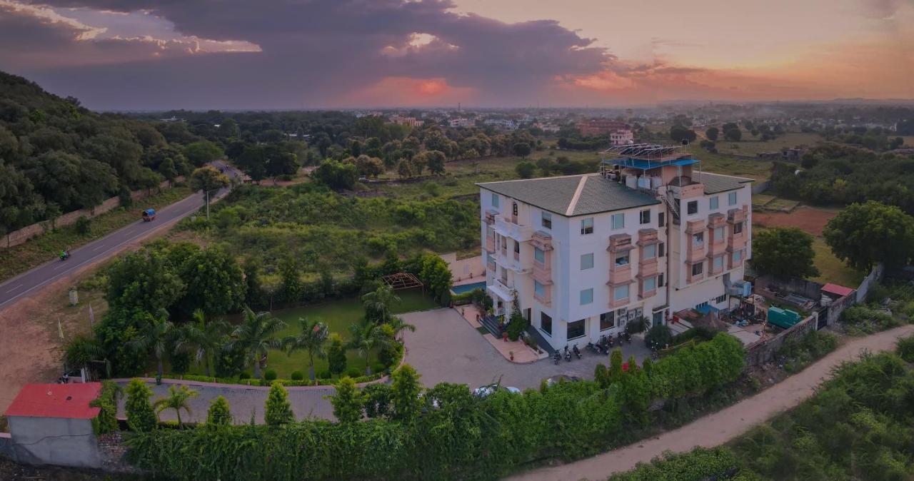 Welcomheritage Mount Valley Resort Ranthambore Sawai Madhopur Esterno foto